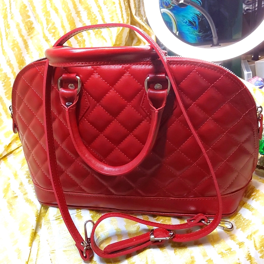 IMEDICI BAG in red. With the shoulder strap